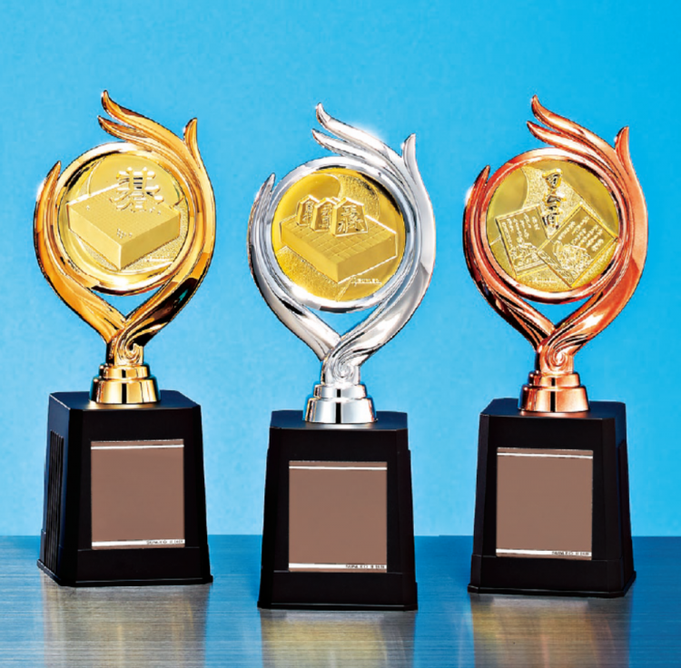 145種目から選べるトロフィー S-TRZ-4399